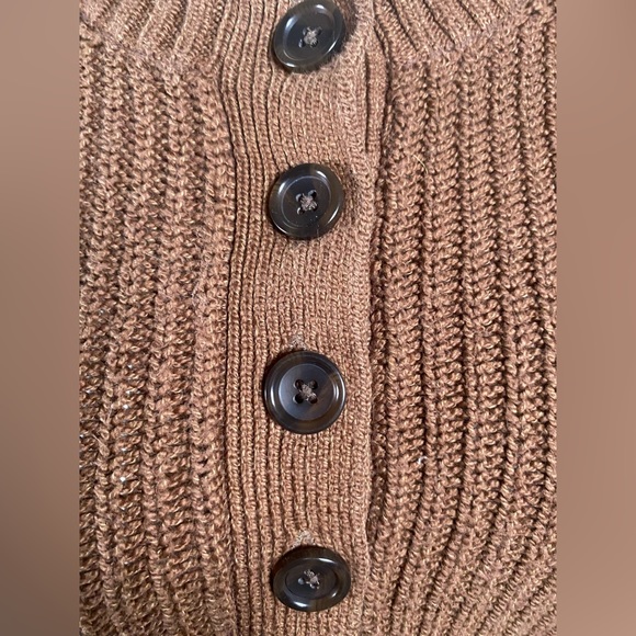 Natural Reflections Vintage Women’s Medium Knit Buttoned Sweater - Picture 2 of 6